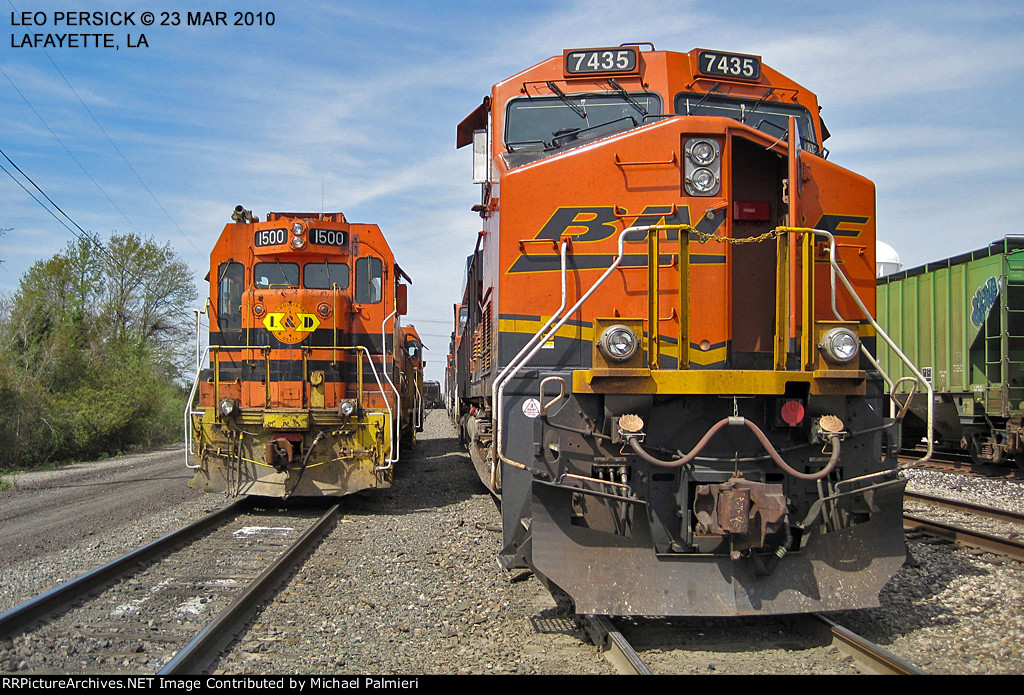 BNSF 7435 and LDRR 1500